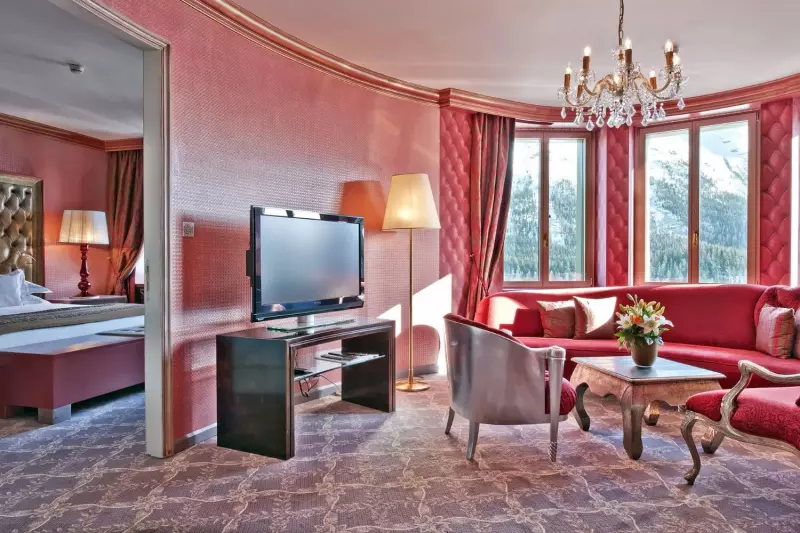 Deluxe Suite