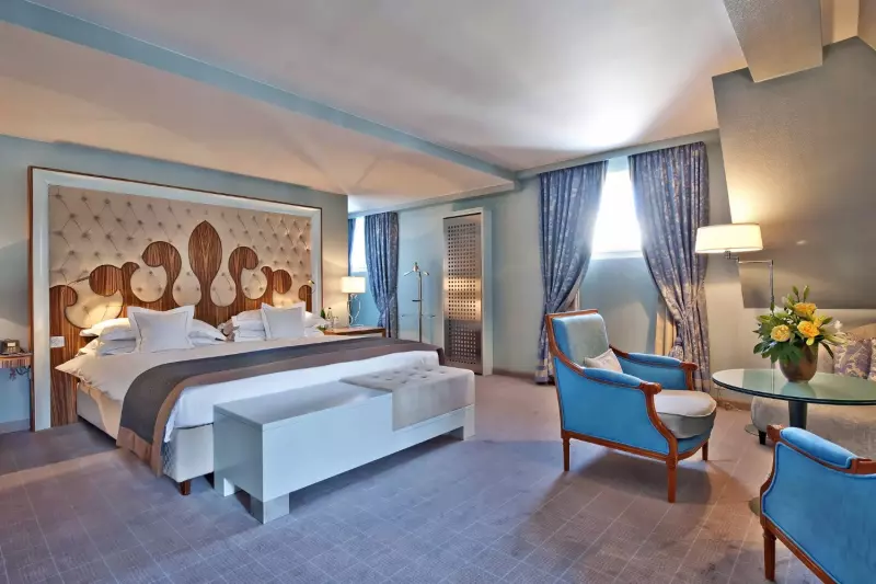 Corner Junior Suite