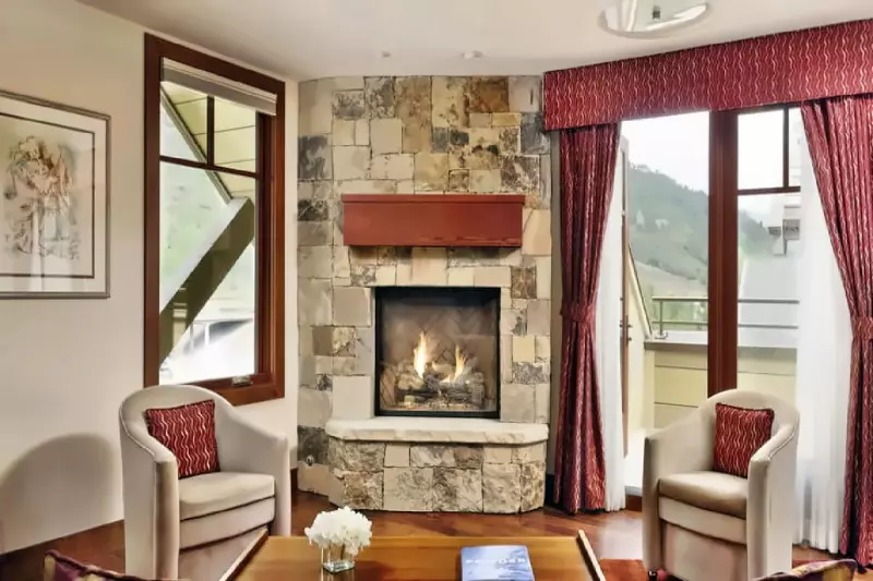 Resolution Residence