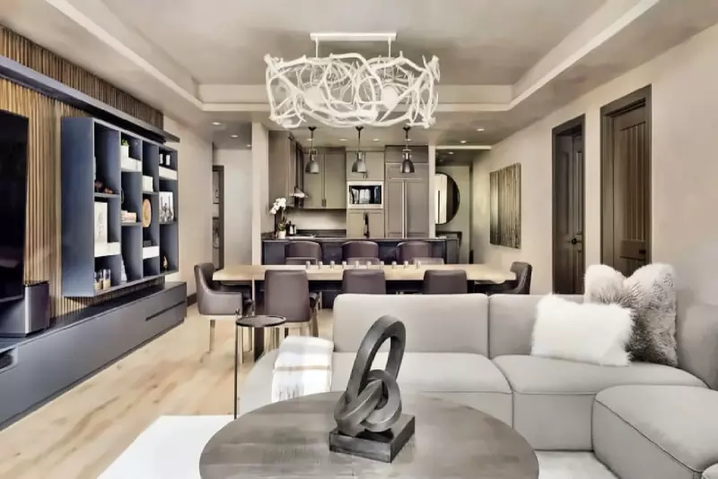 4 Bedroom Born Free Residence 
