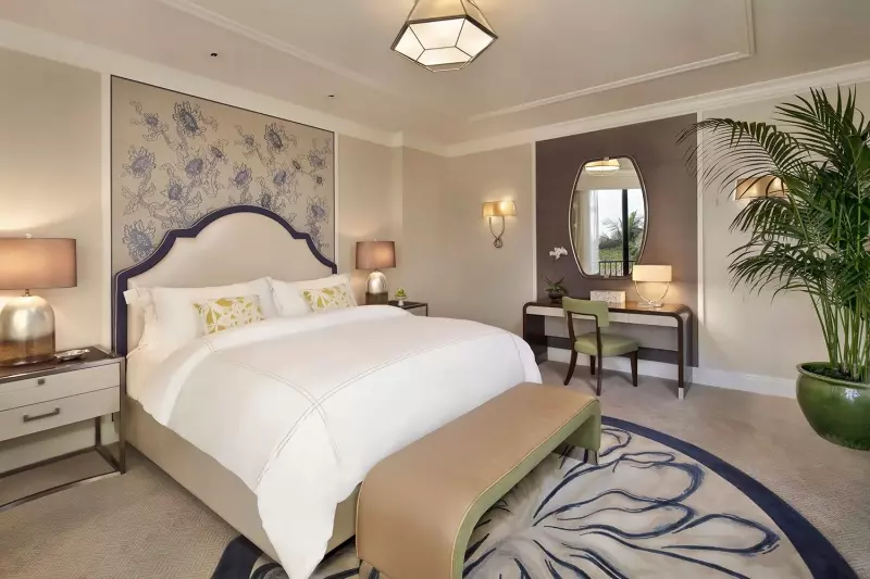 Premium Partial Ocean View Suite