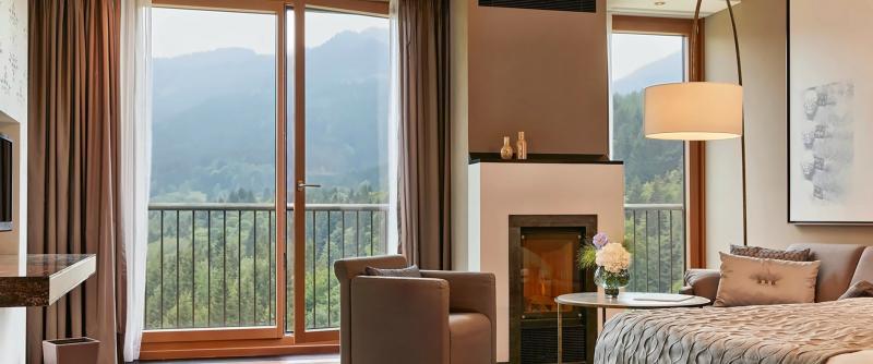 Mountain View Room