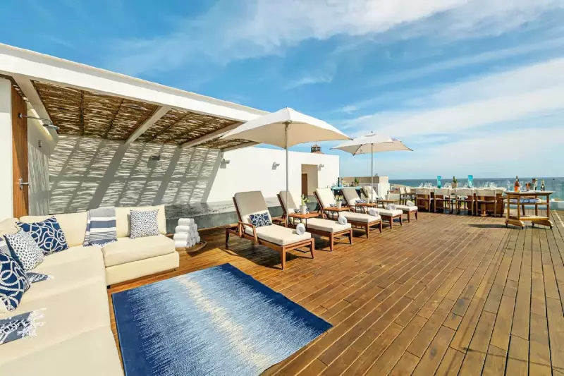 Pool Penthouse