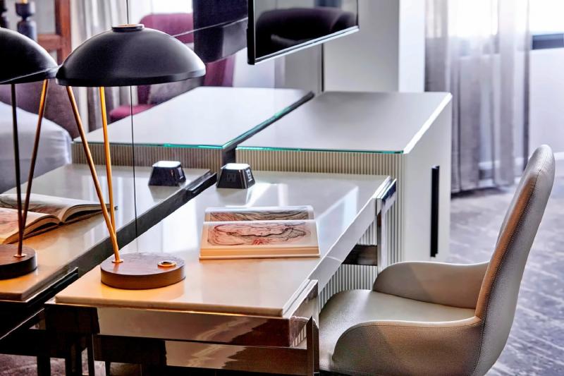 Premium Corner Room