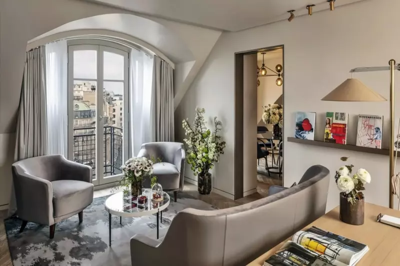 Eiffel View Rooftop Penthouse