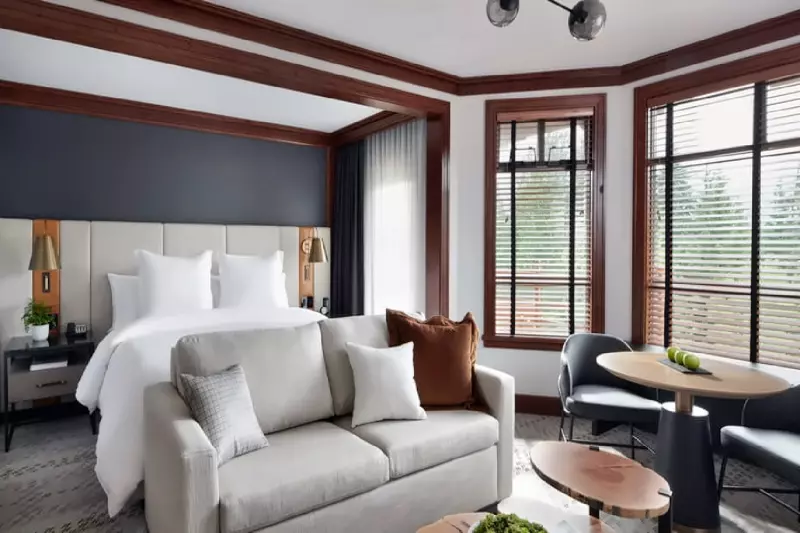 Mountain View Room