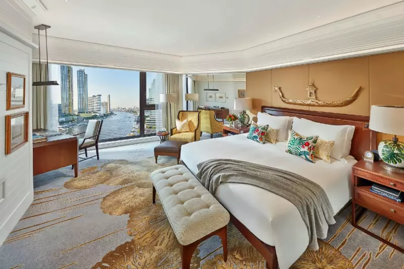 2 Bedroom Deluxe Suite