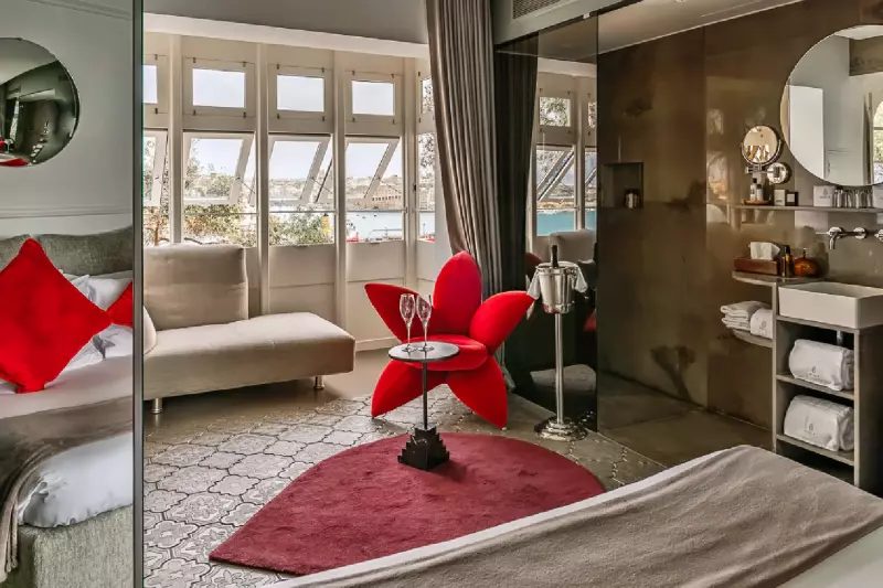 Hideaway Harbour View Petite Suite