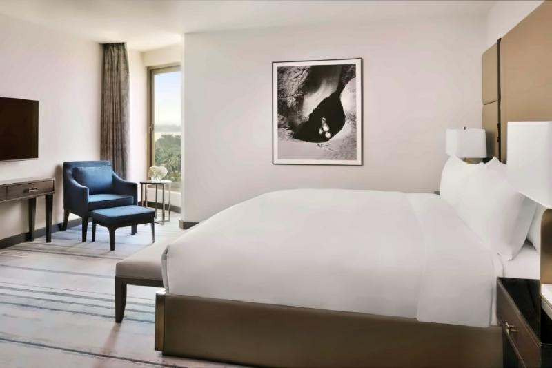 1 Bedroom Club Suite