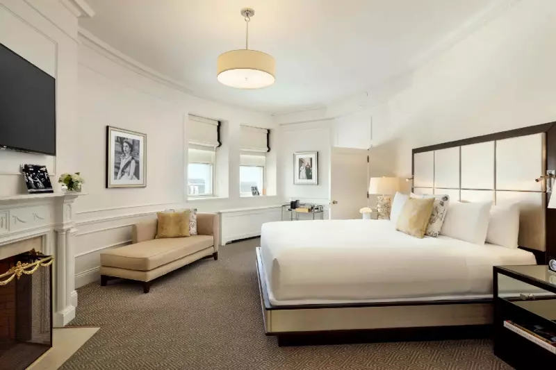Elizabeth II Suite