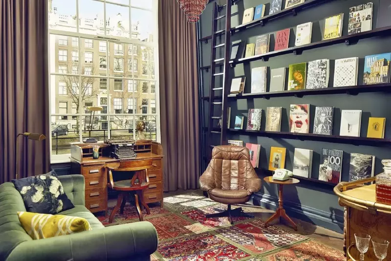 Book Collectors Suite