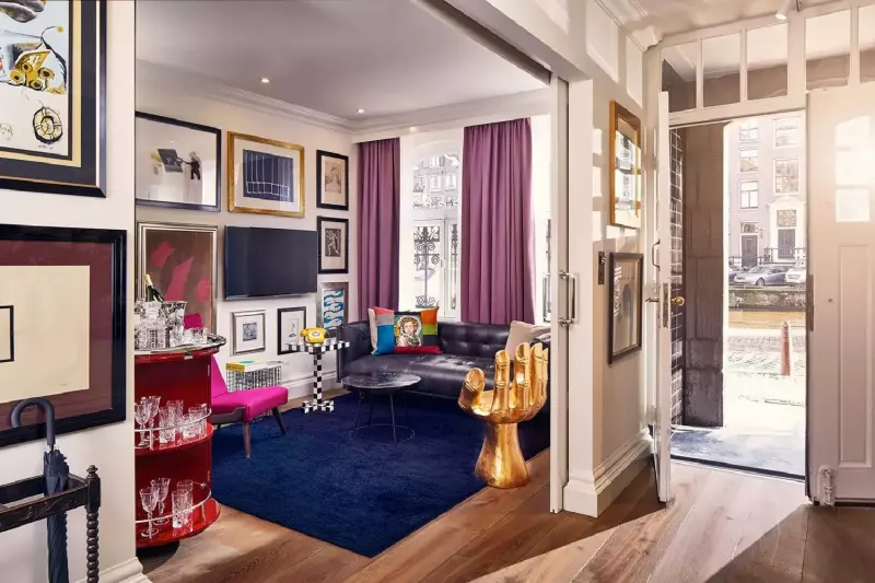 Art Collectors Suite