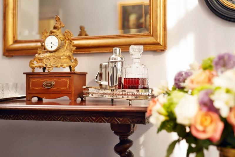 Antique Collectors Suite