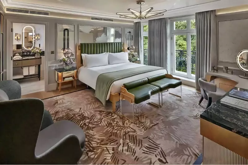 3 Bedroom Hyde Park Suite