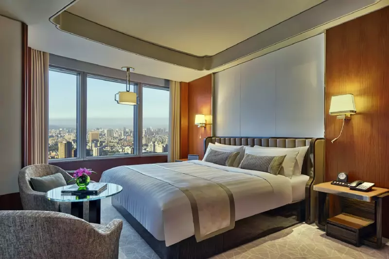 Plaza Suite