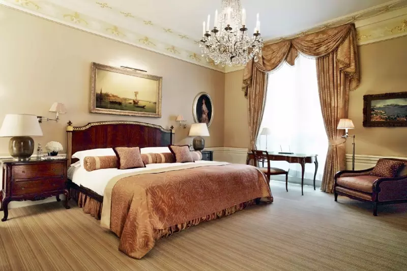Sutherland Suite