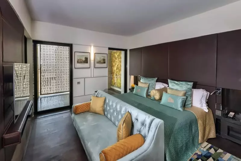 Lodhi Suite 