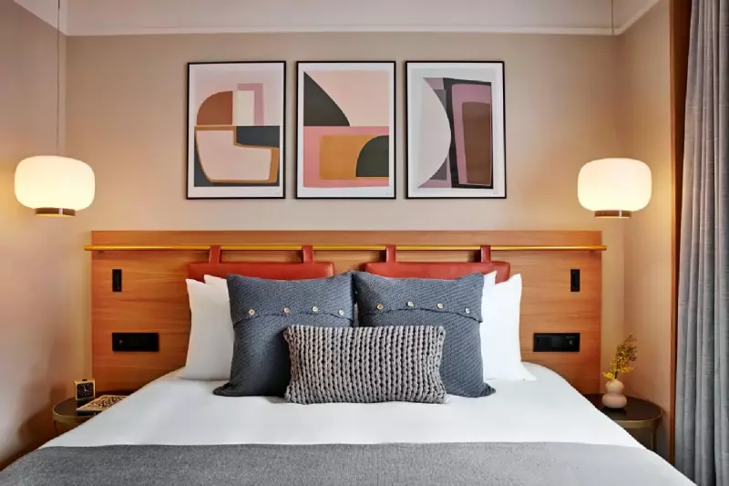 Essential Room