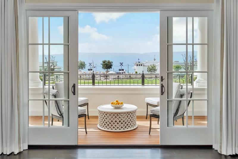 Ambassador Ocean View Suite