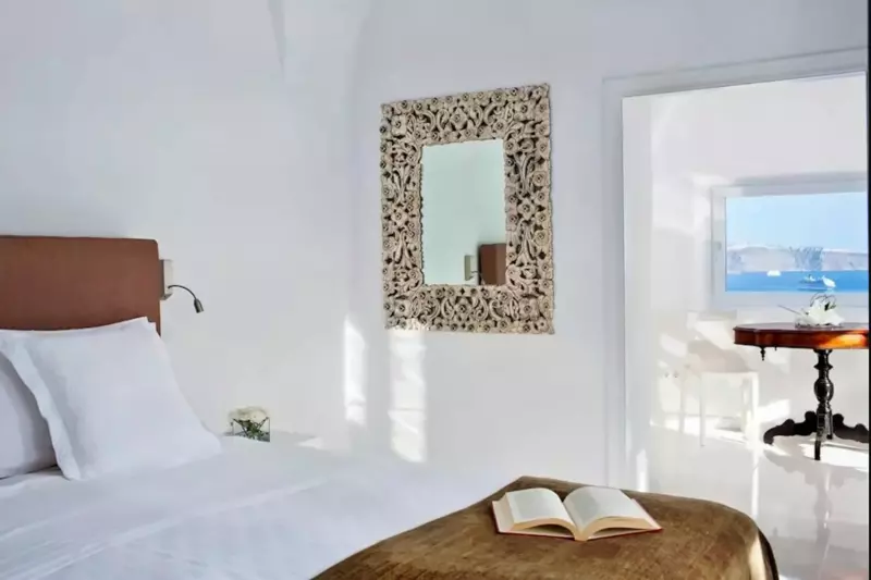 River Pool Suite