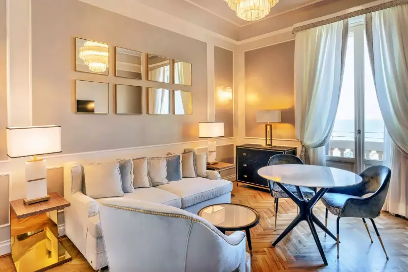 Front Sea View Suite