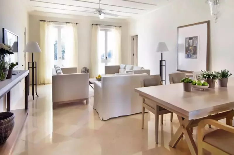 2 Bedroom Pool Suite
