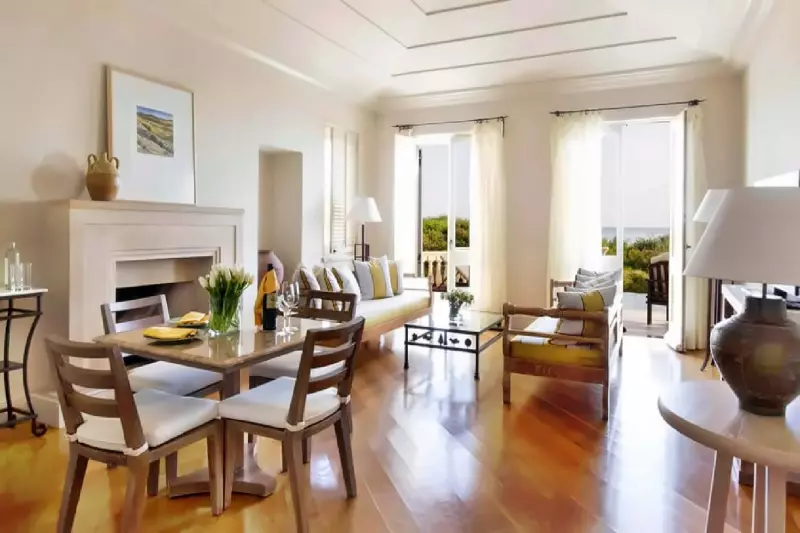1 Bedroom Pool Suite