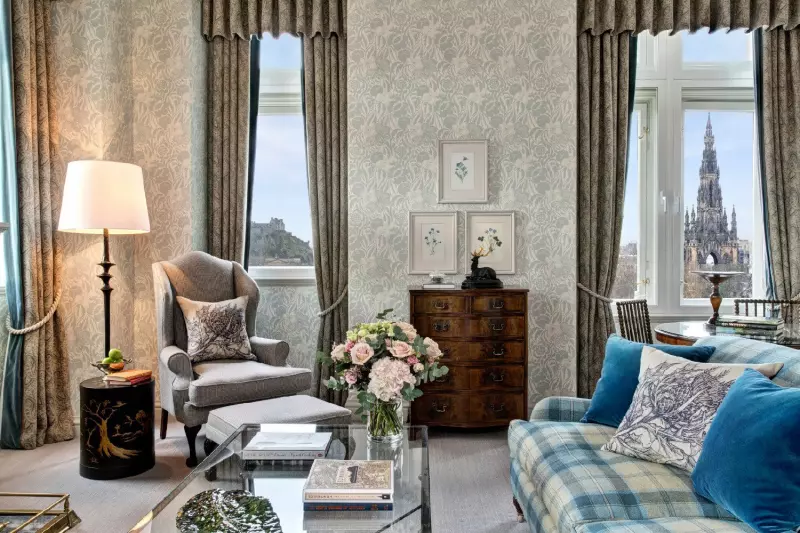 Castle View Suite