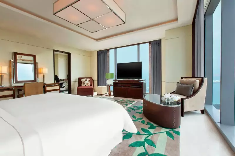 Presidential Club Suite