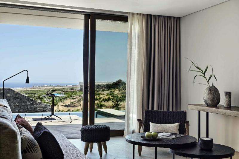 Sea View Lava Pool Suite