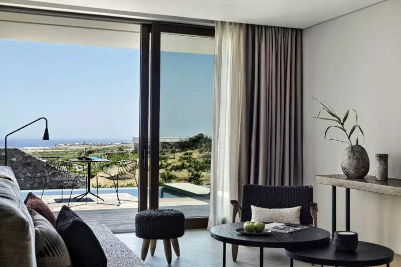 Sea View Lava Pool Suite