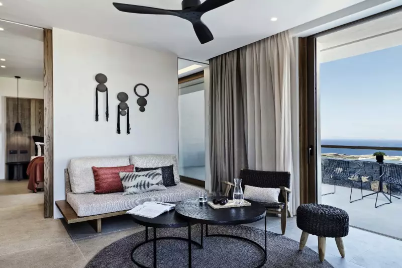 Sea View Lava Jacuzzi Suite