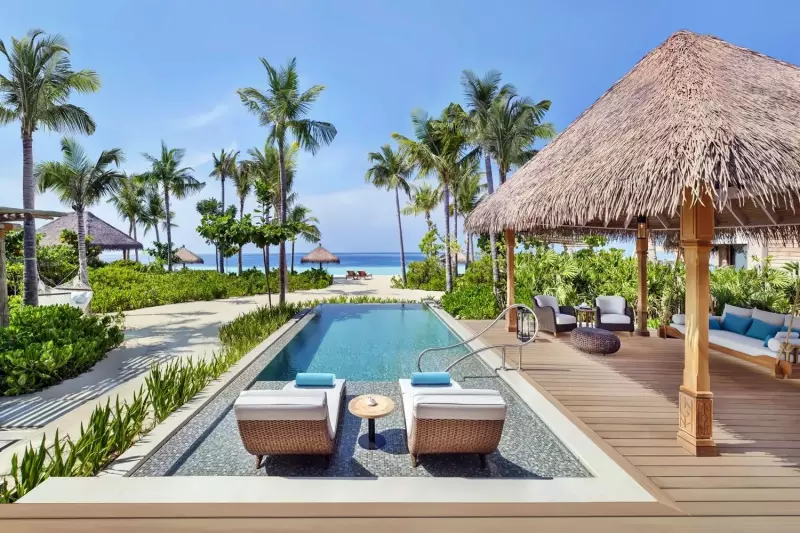 3 Bedroom Grand Beach Pool Villa