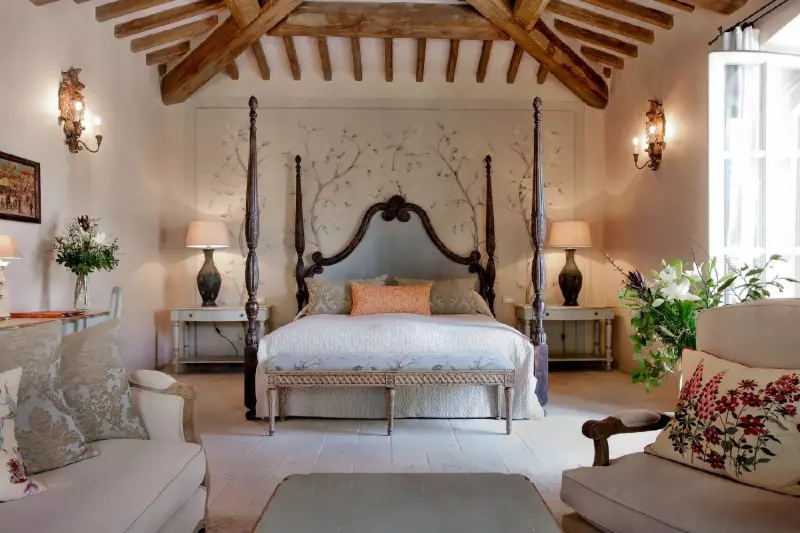 Dea Feronia Garden Suite