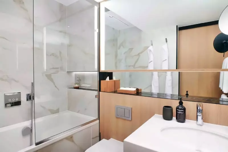 Deluxe Balcony Room