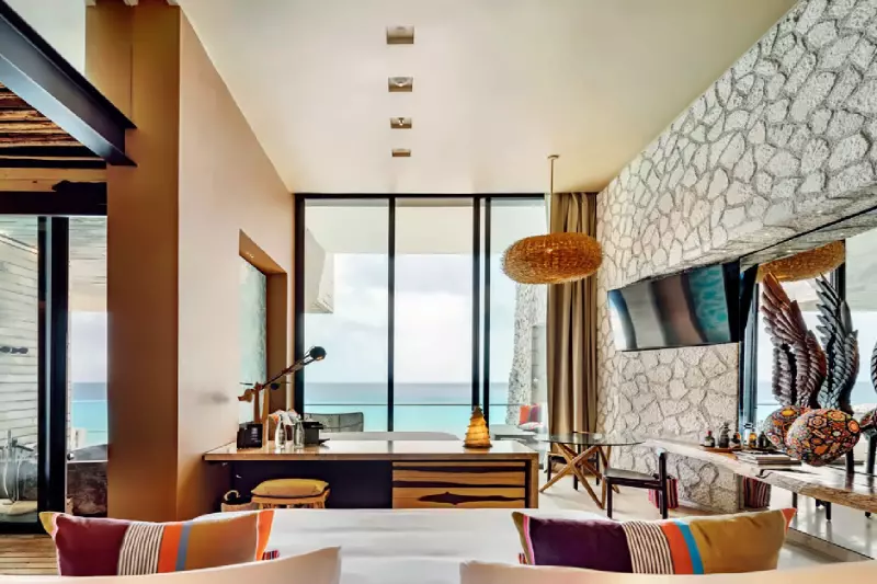Ocean Front Suite