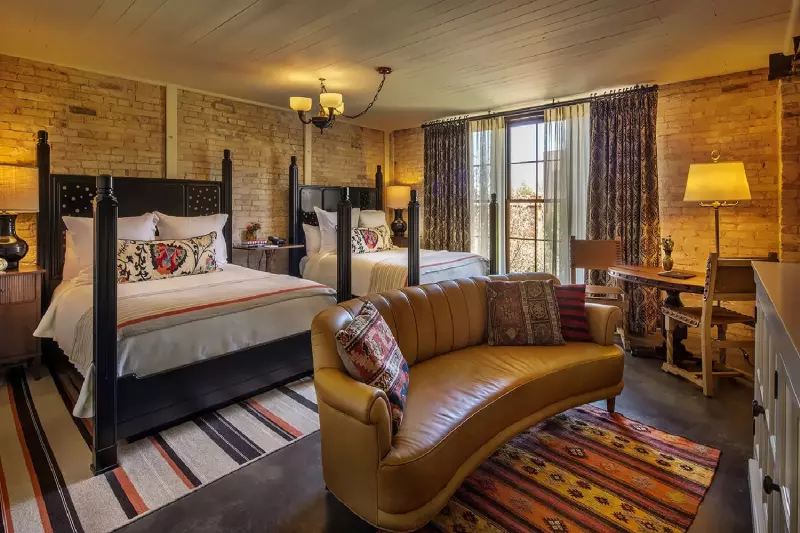 Landmark River Cellar Room