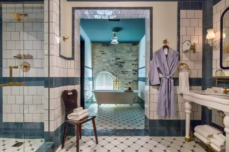 Garret Studio Suite