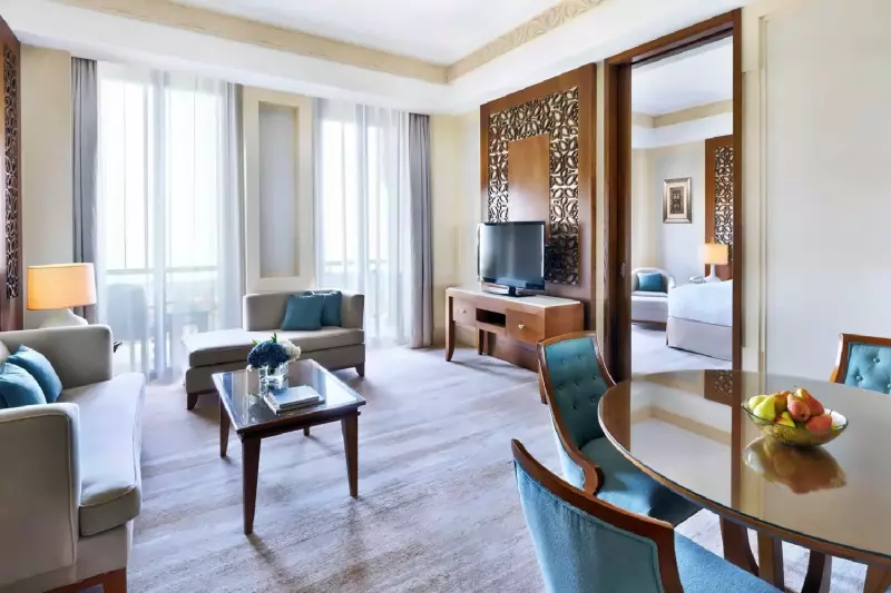 Executive Mountain View Suite