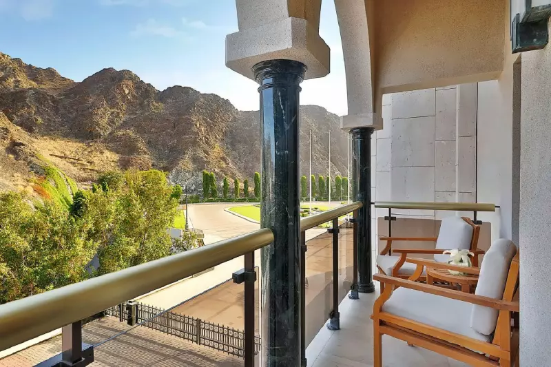 Deluxe Mountain View Room