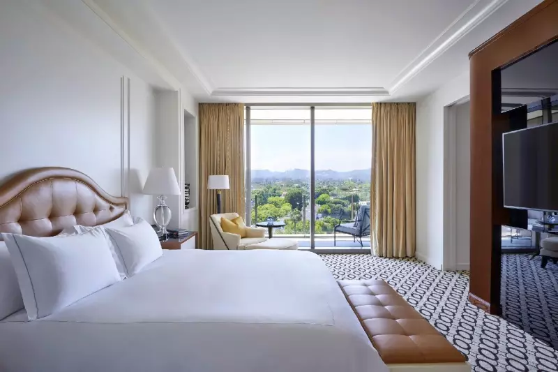 Hollywood Panoramic View Terrace Suite