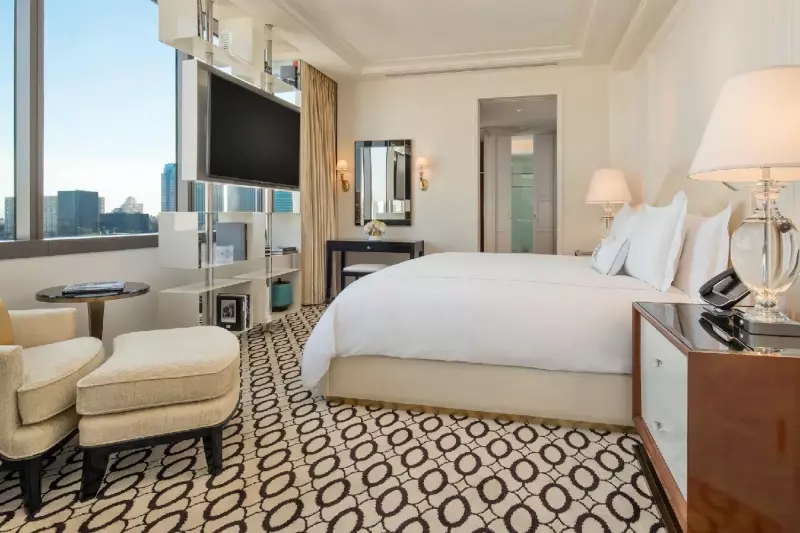 Beverly Hills Cityscape View Terrace Suite