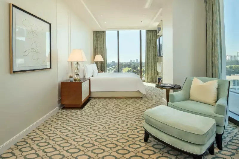 Waldorf Penthouse Suite