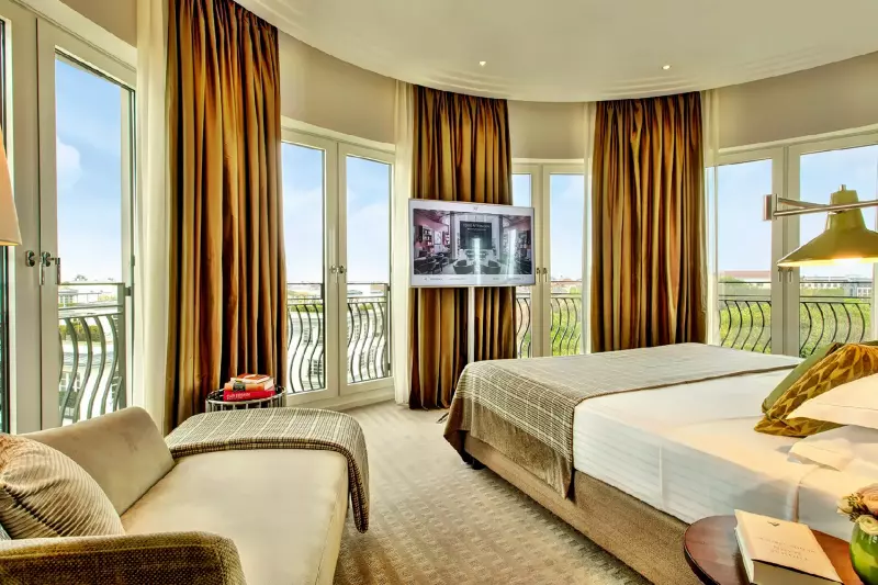 2 Bedroom Signature Park View Suite