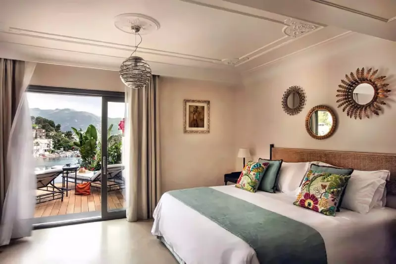 2 Bedroom Ionica Pool Suite 