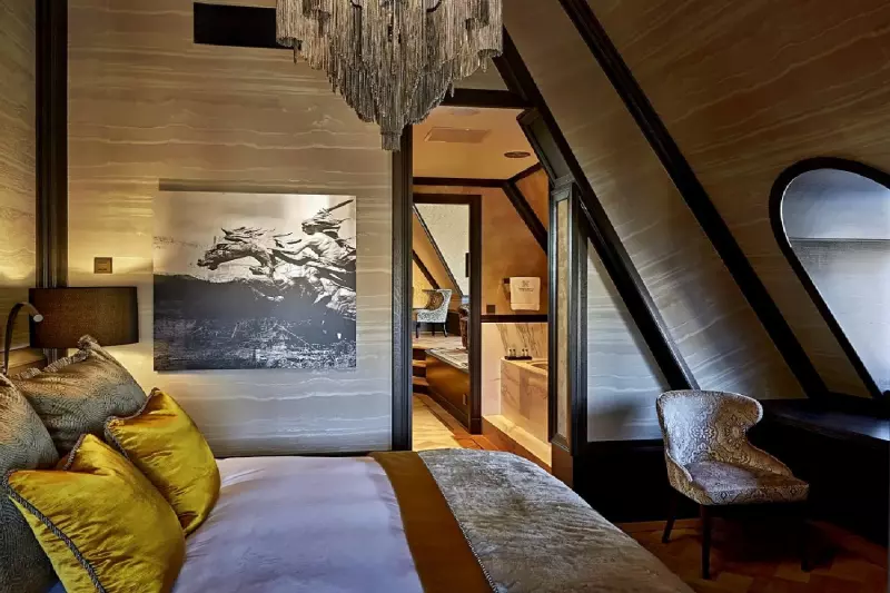 2 Bedroom Rooftop Loft Suite