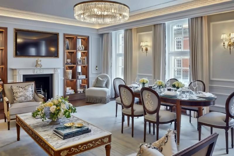 Brook Suite