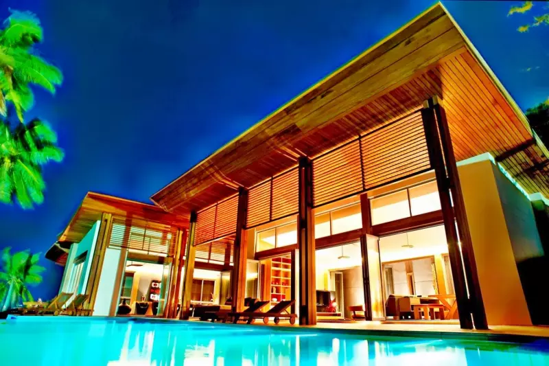 4 Bedroom Ocean View Grand Residence Pool Villa