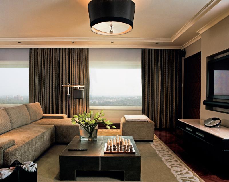 Presidential Pool View Suite 