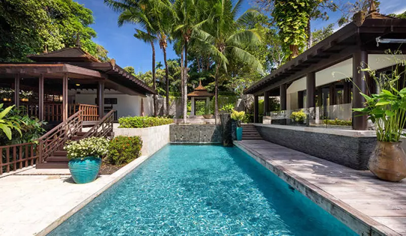 5 Bedroom Oceanfront Residence 